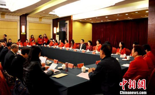 香港福建社团联会妇委会宁德参访考察叙乡情谋发展