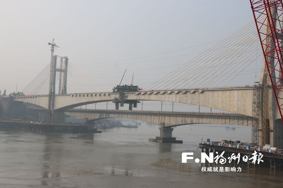 福平铁路乌龙江特大桥全桥合龙