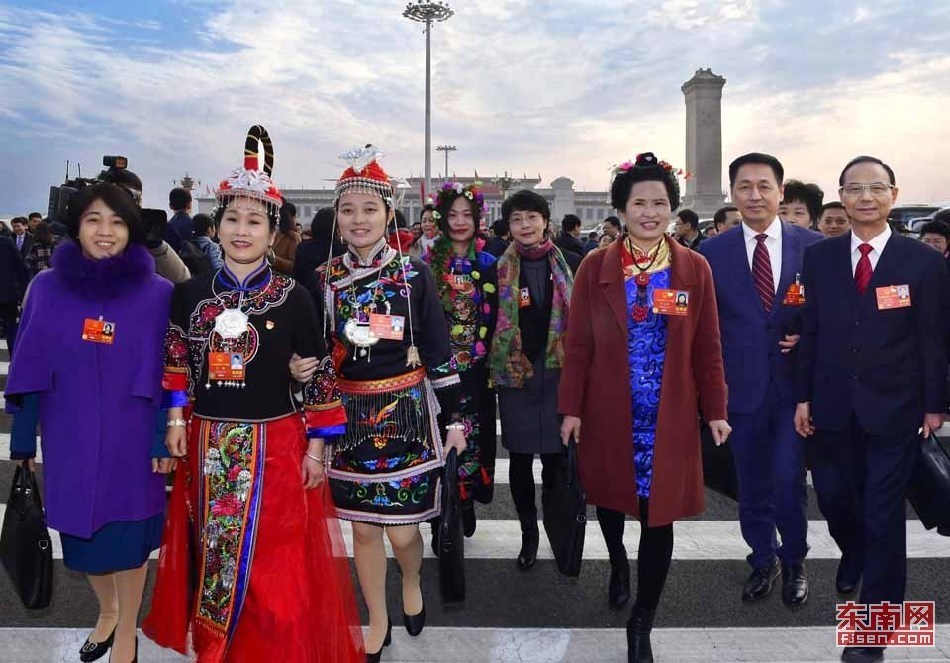 人大代表 东南网3月6日讯(福建日报记者 郑昭 严顺龙)春日暖阳逢盛会